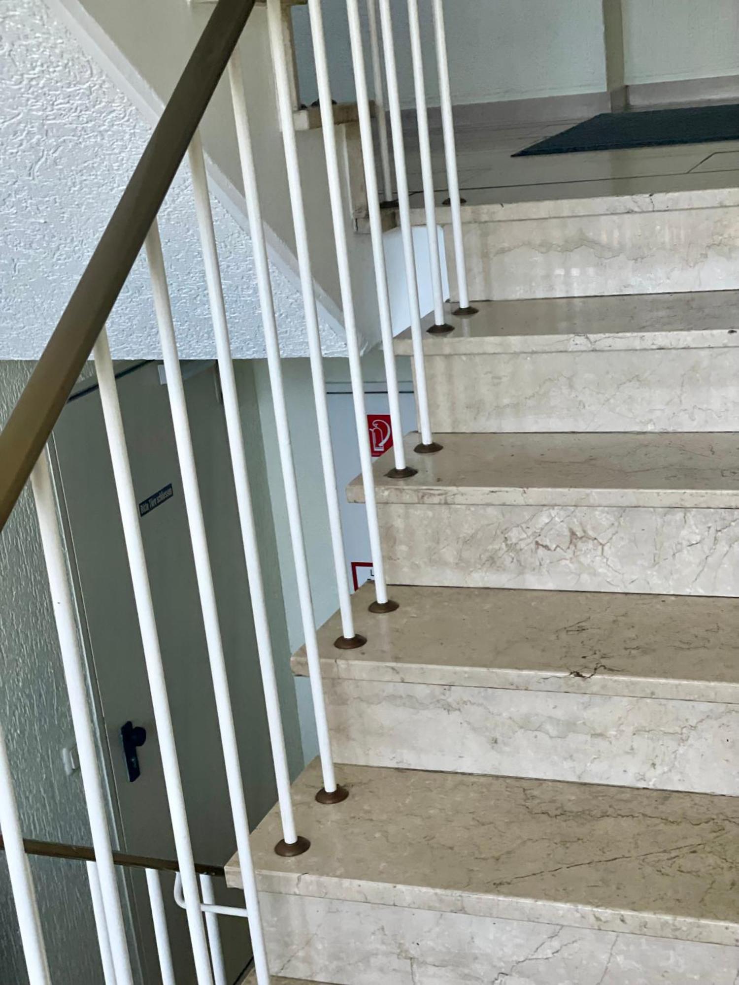 Suesses Apartment Am Klinikum In ゾーリンゲン エクステリア 写真